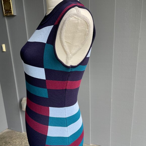 Stunning Vince Camuto Color Block Knit Sheath Dress - Picture 9 of 11